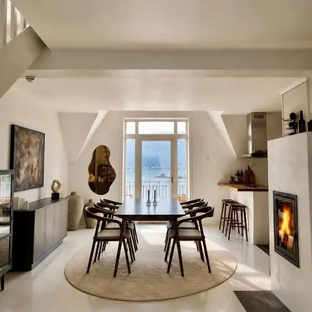 Bright And Modern Penthouse In The Center Of Alesund! * Олесунн