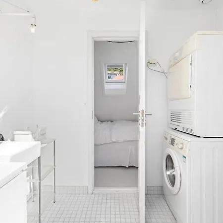 Bright And Modern Penthouse In The Center Of Alesund!